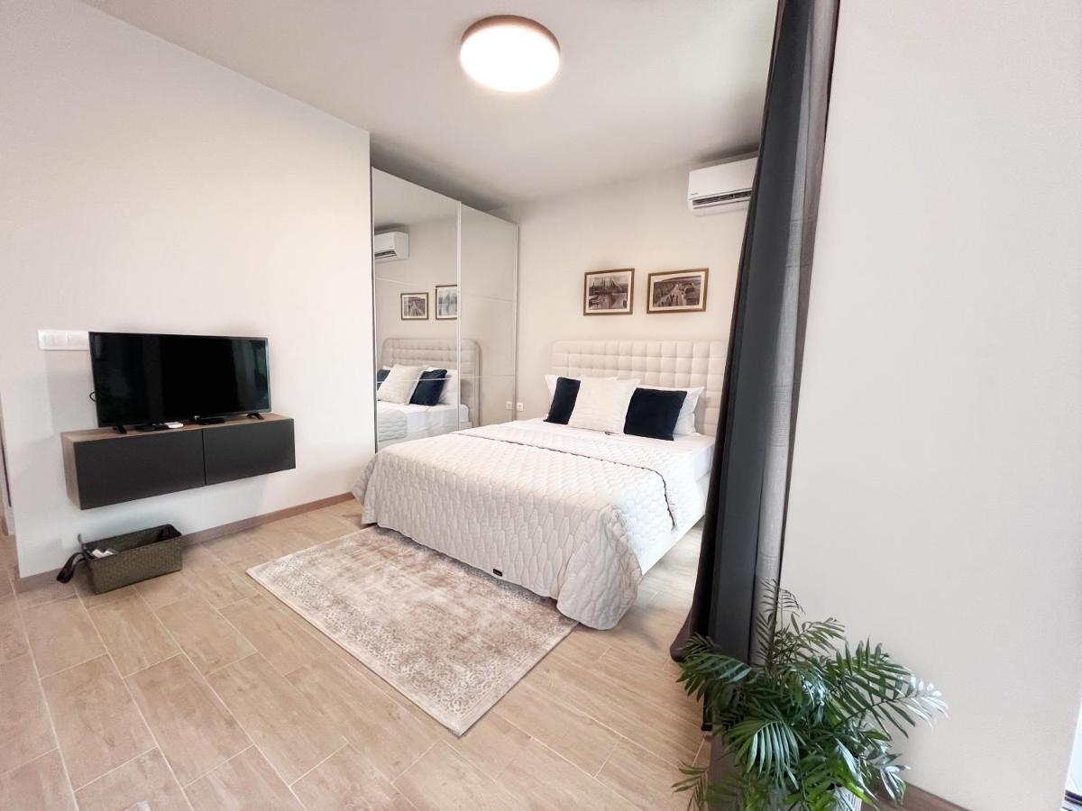 סנט קונסטנטין והלנה Azur Alegria Studio - Free Parking & Pool מראה חיצוני תמונה