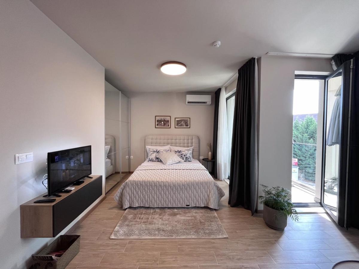 סנט קונסטנטין והלנה Azur Alegria Studio - Free Parking & Pool מראה חיצוני תמונה
