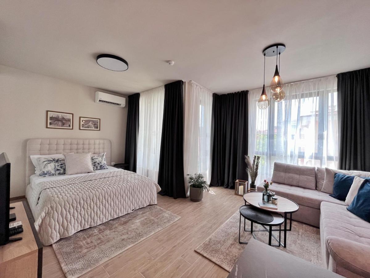 סנט קונסטנטין והלנה Azur Alegria Studio - Free Parking & Pool מראה חיצוני תמונה
