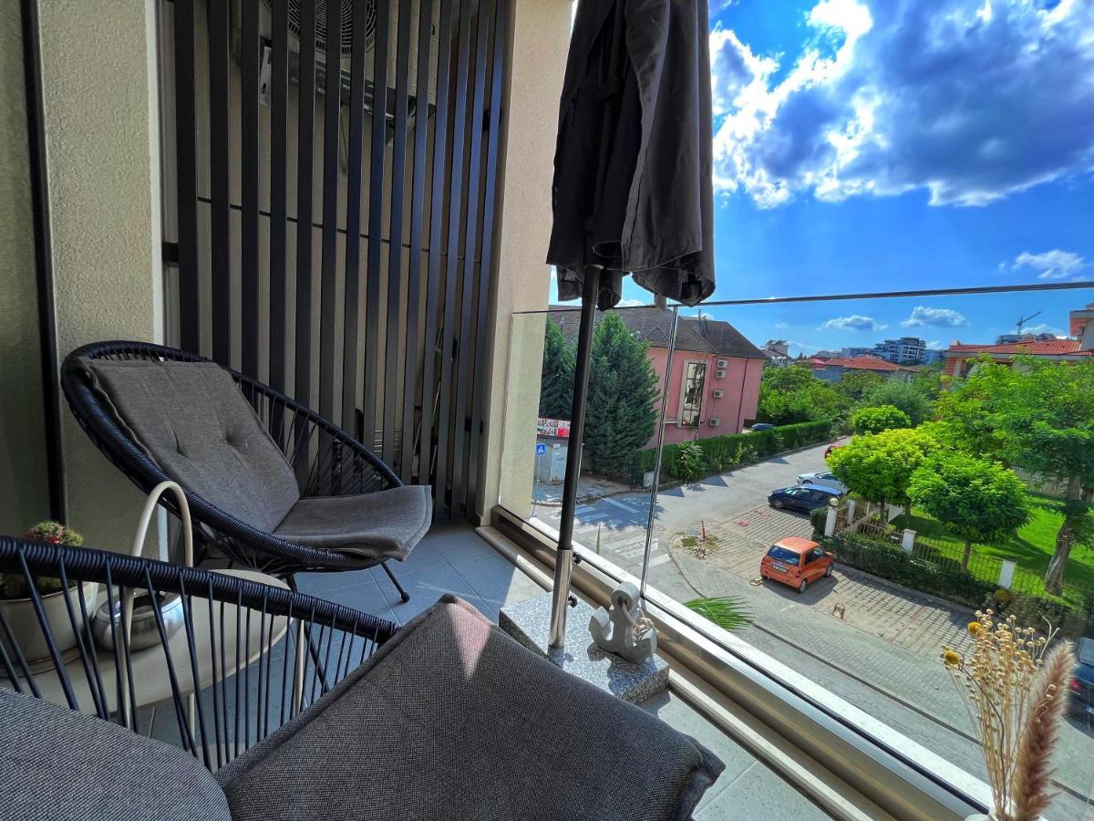 סנט קונסטנטין והלנה Azur Alegria Studio - Free Parking & Pool מראה חיצוני תמונה